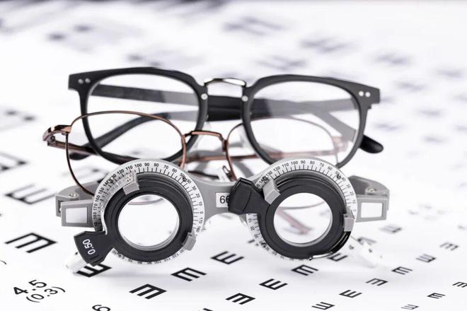 光眼镜”真能护眼吗?PG麻将胡了“防蓝(图2) 光眼镜”真能护眼吗?PG麻将胡了“防蓝(图2)